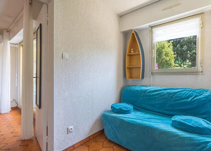 Appartement Brise Marine By Interhome Bormes-les-Mimosas